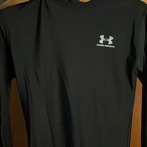 Under Armor long sleeve shirt